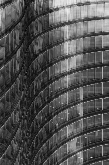 Curved Glass Facade | Canvas