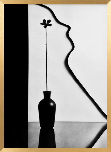 Elegant Profile Bloom | Poster - Gold Frame Interior
