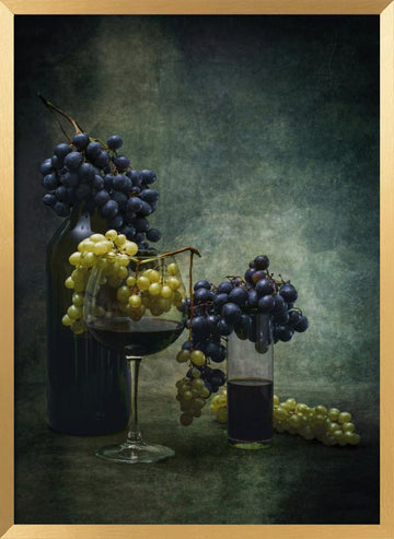 Rustic Wine Grapes | Poster - Gold Frame Interior