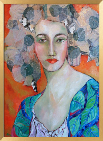 Vibrant Leaf Woman | Poster - Gold Frame Interior