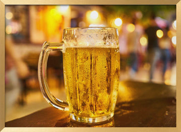 Golden Lager Night | Poster - Gold Frame Interior