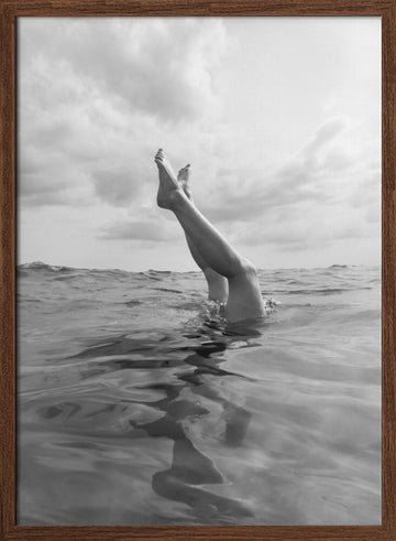 Graceful Legs Ocean Dip | Poster - Walnut Frame Interior