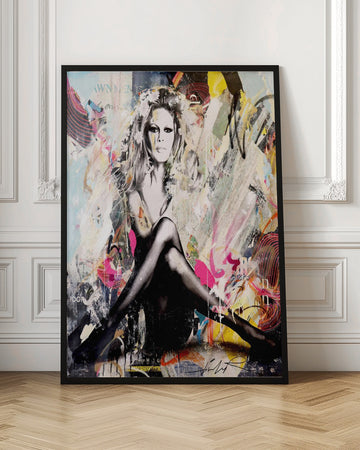 Glamorous Pop Art Woman | Poster - Room Interior 1