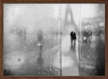 Blurred Paris Romance | Poster - Walnut Frame Interior