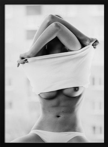 Hot [Simona] | Poster - Black Metal Frame Interior