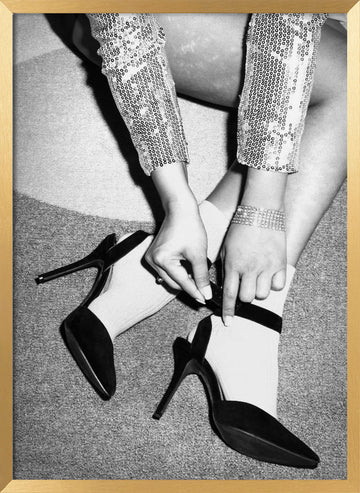 Sparkling Fashion Moment | Poster - Gold Frame Interior