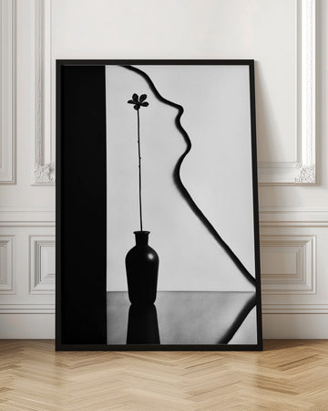 Elegant Profile Bloom | Poster - Room Interior 1