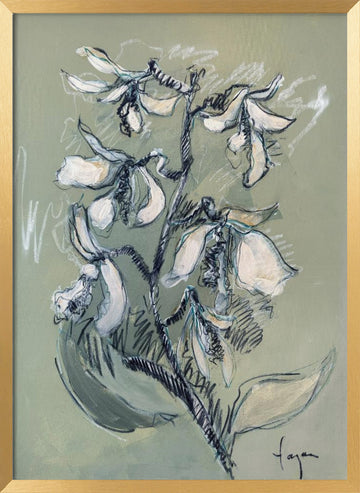 White Floral Sketch | Poster - Gold Frame Interior