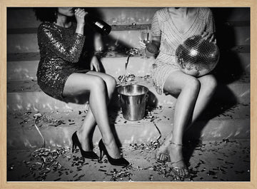 Glamorous Party Night | Poster - Wood Frame Interior