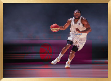 Focused Basketball Player | Poster - Gold Frame Interior