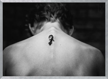 Lizard On Bare Skin | Poster - Silver Frame Interior