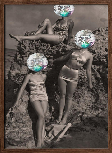 Disco Beach Glamour | Poster - Walnut Frame Interior