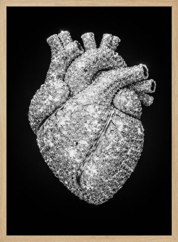 Sparkling Diamond Heart | Poster - Wood Frame Interior