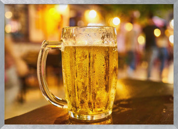 Golden Lager Night | Poster - Silver Frame Interior