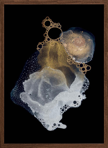 Fluid Gold Shimmer | Poster - Walnut Frame Interior