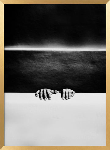 Hands Dark Horizon | Poster - Gold Frame Interior