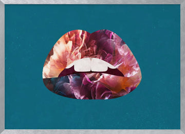 Blooming Lips | Poster - Silver Frame Interior