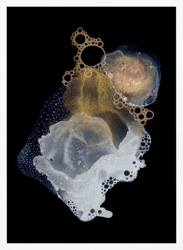 Fluid Gold Shimmer | Poster - White Frame Interior