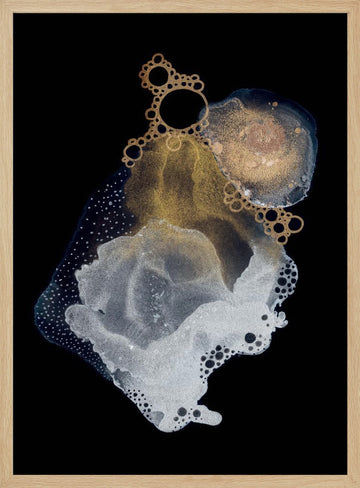 Fluid Gold Shimmer | Poster - Wood Frame Interior