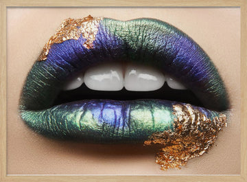 Iridescent Gold Lips | Poster - Wood Frame Interior