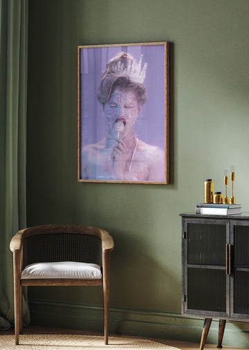Dreamy Glitter Queen | Poster - Room Interior 2