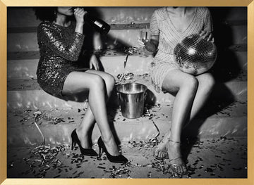 Glamorous Party Night | Poster - Gold Frame Interior