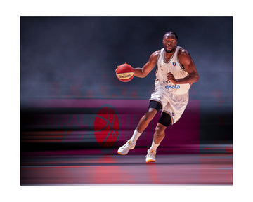 Focused Basketball Player | Poster - Passepartout