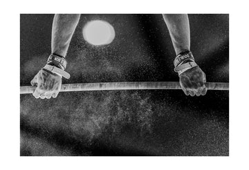 Chalked Hands on Bar | Poster - Passepartout