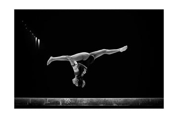 Dynamic Balance Beam Split | Poster - Passepartout