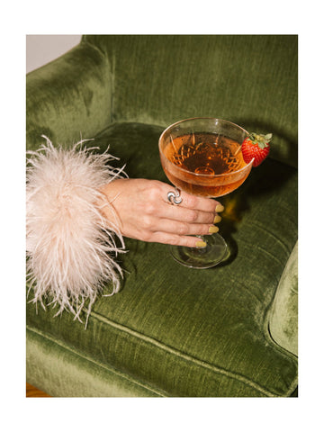 Feathered Cocktail Style | Poster - Passepartout