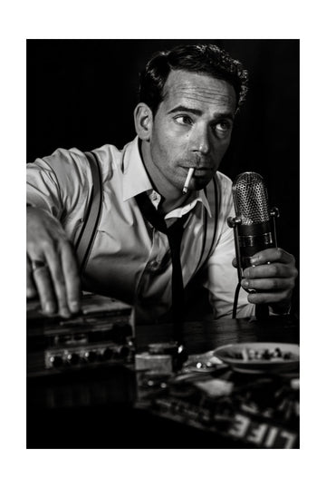 Smoking Radio Host | Poster - Passepartout