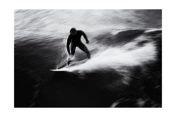 Surfer's Dynamic Ride | Poster - Passepartout
